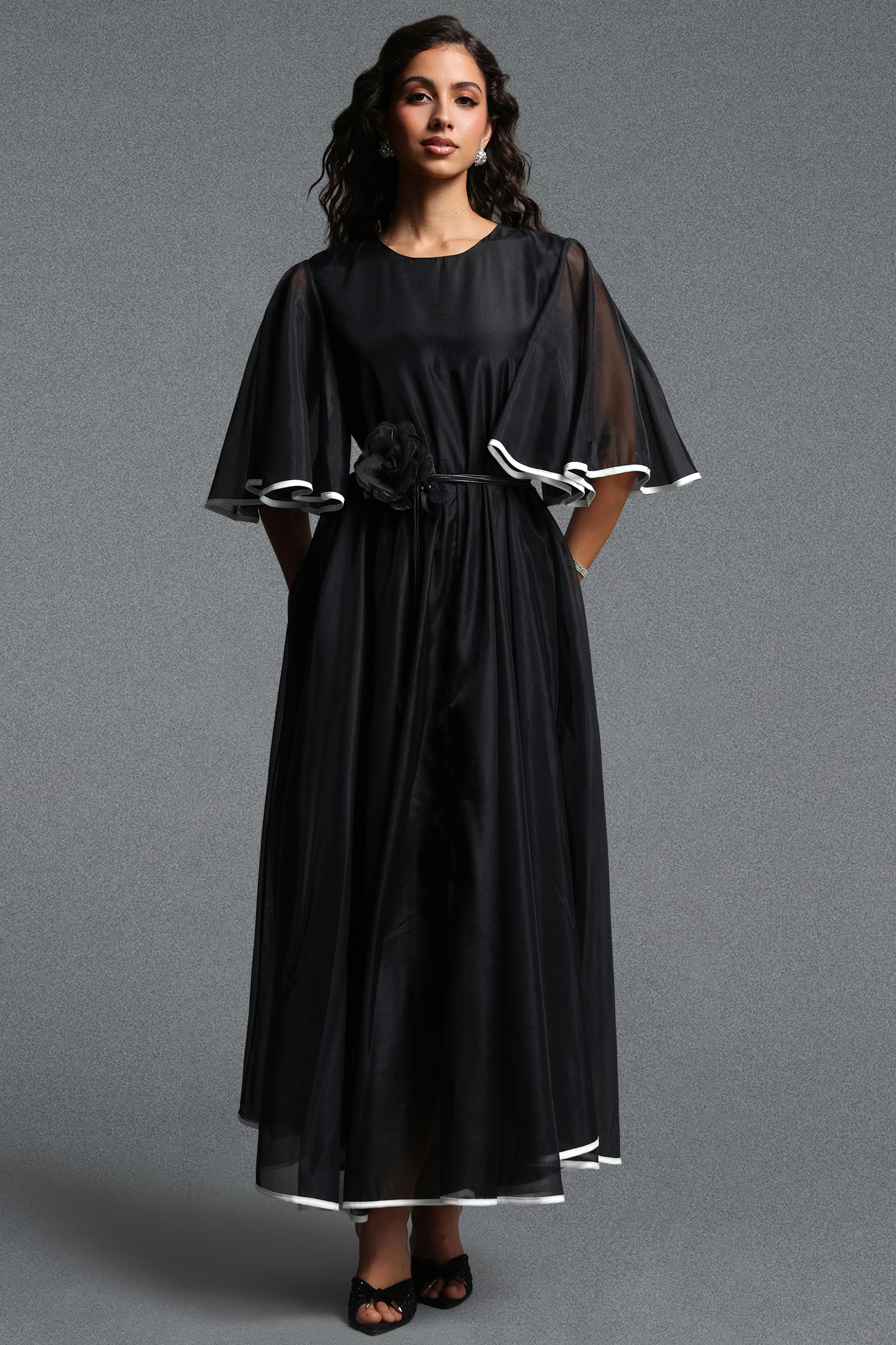 Ivy Resort Flowy Round Neck Short Sleeve Floral Woven Black Maxi Dress image 1