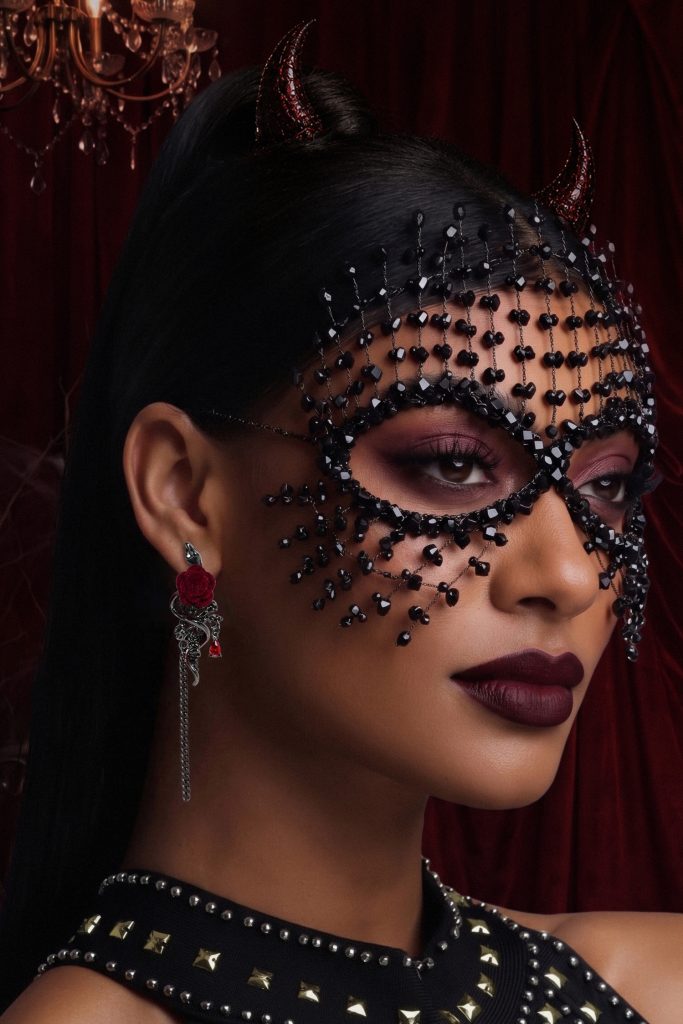 Samira Gothic Crystal Mesh Tassel Mask